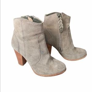 Joie 6.5 suede booties
